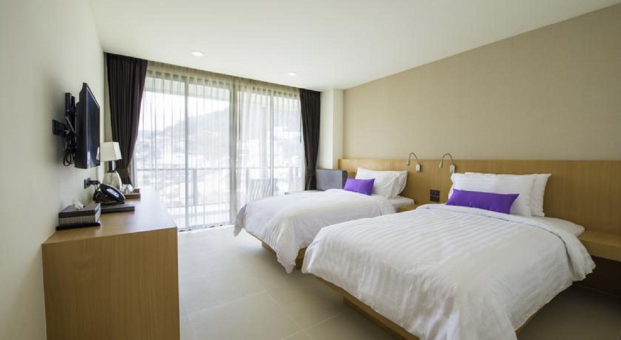 The Lunar Patong Phuket Екстериор снимка