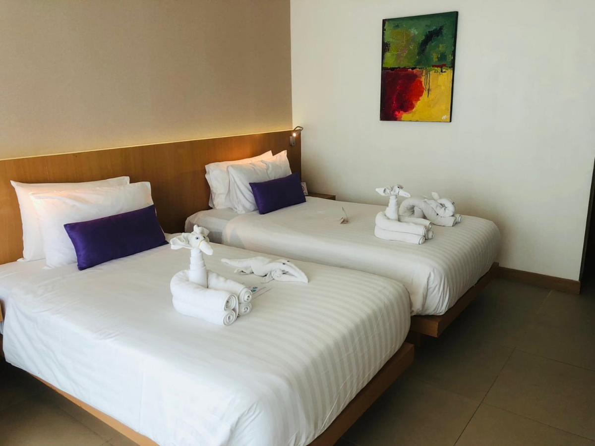 The Lunar Patong Phuket Екстериор снимка