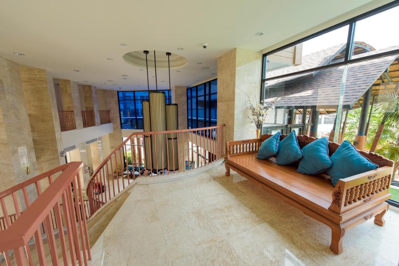 The Lunar Patong Phuket Екстериор снимка